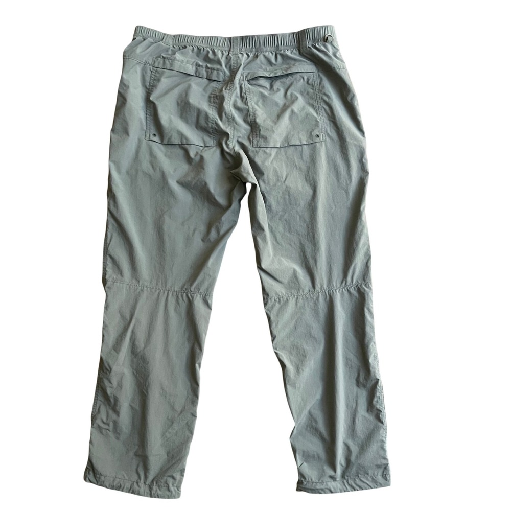 REI Co-op Cargo Hiking Pants Mens 40x32 Grey Sahara Nylon Outdoor Gorpcore - Picture 2 of 12